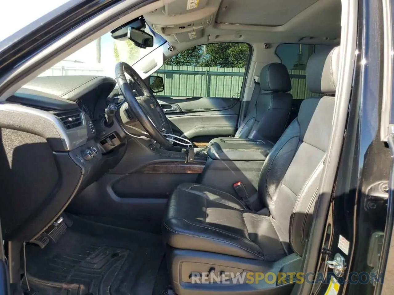 7 fotografías del automóvil dañado 1GNSKBKC8LR145977 CHEVROLET TAHOE 2020