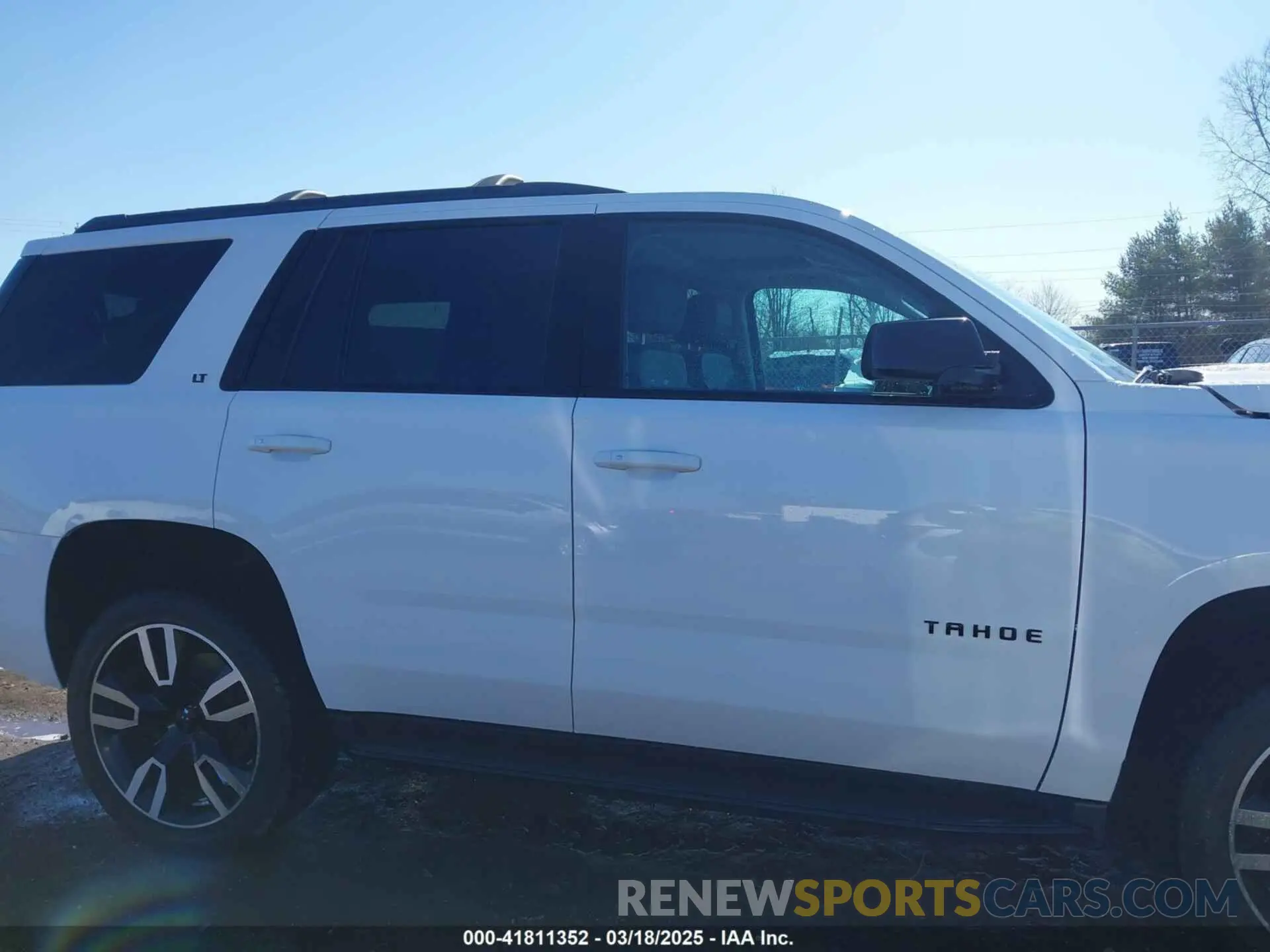 13 fotografías del automóvil dañado 1GNSKBKC8LR169132 CHEVROLET TAHOE 2020