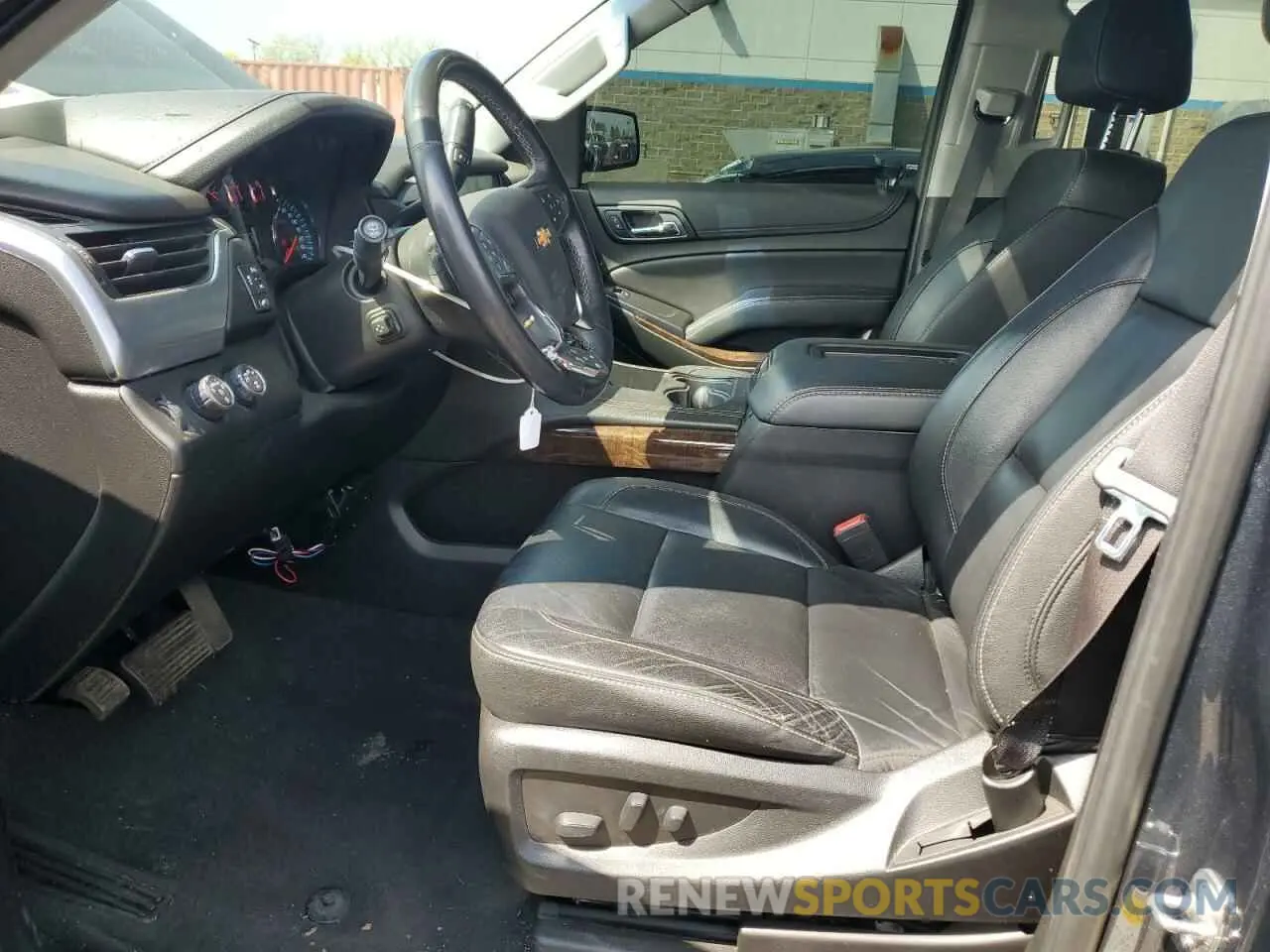 7 fotografías del automóvil dañado 1GNSKBKC9LR126340 CHEVROLET TAHOE 2020