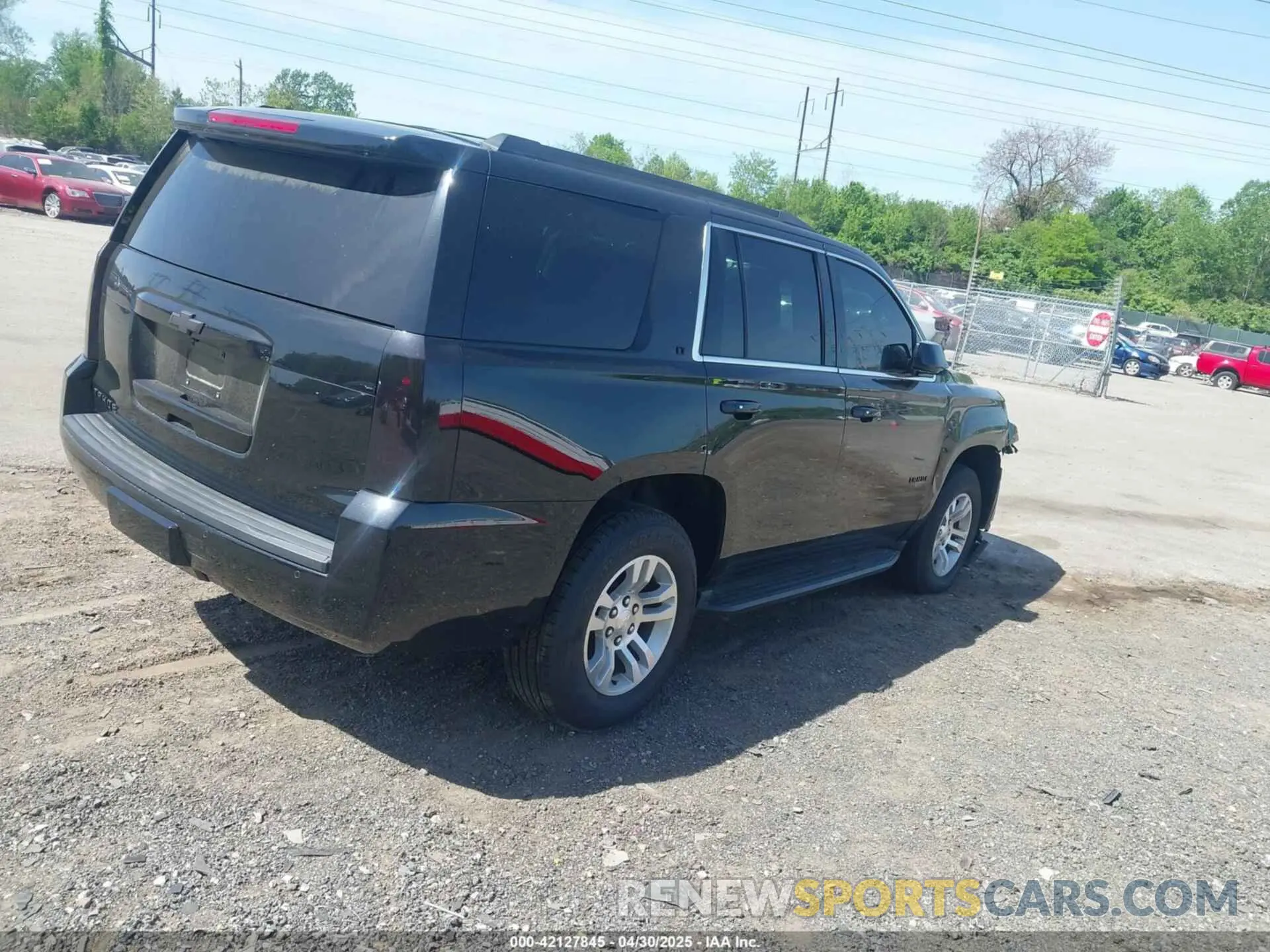 4 fotografías del automóvil dañado 1GNSKBKCXLR255963 CHEVROLET TAHOE 2020