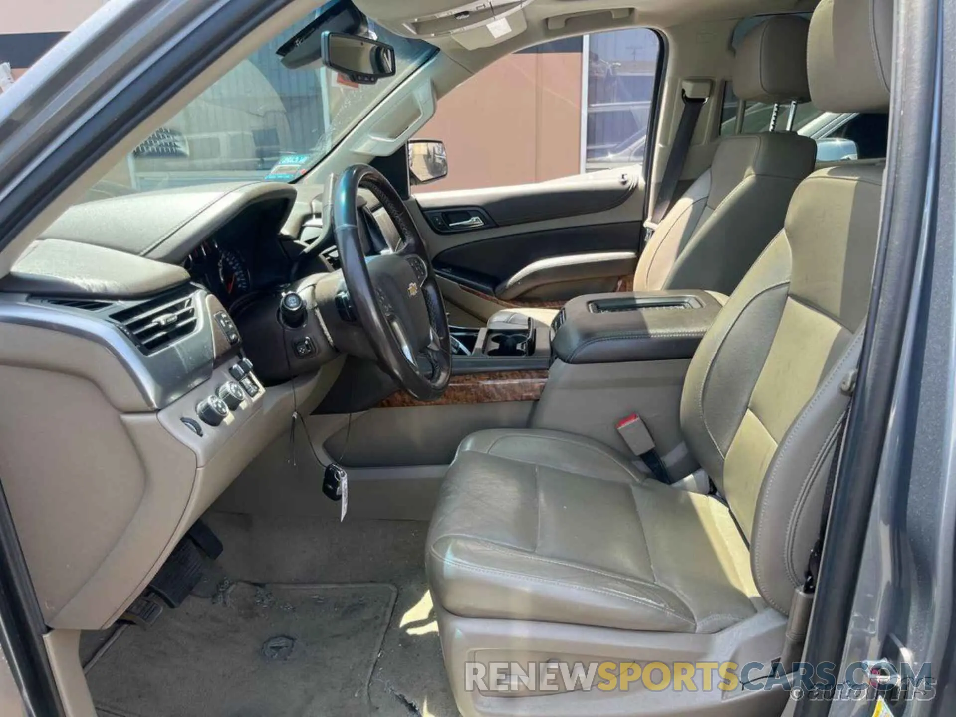 16 fotografías del automóvil dañado 1GNSKCKC1LR118397 CHEVROLET TAHOE 2020