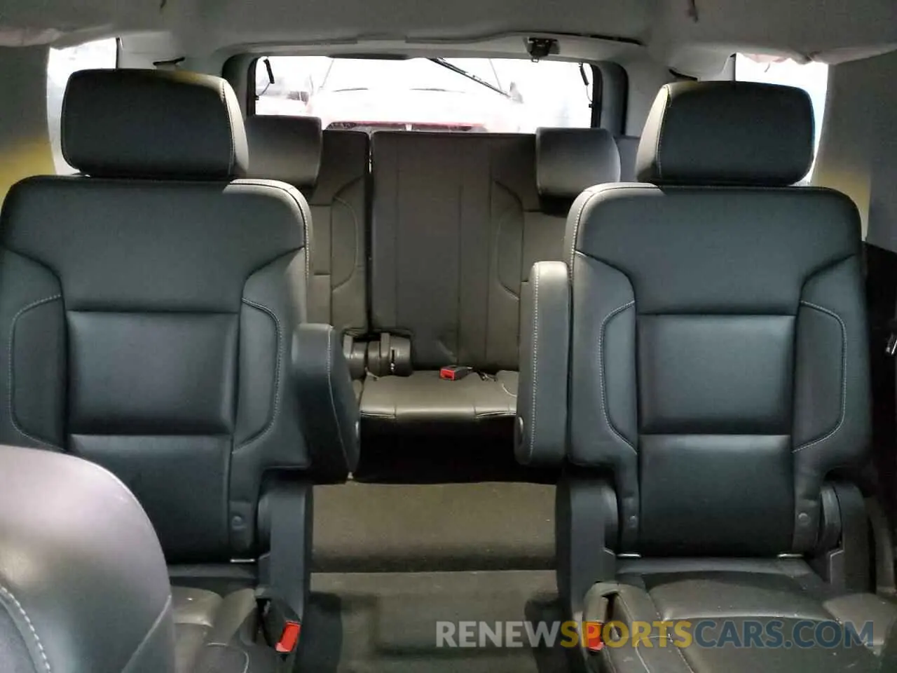 10 fotografías del automóvil dañado 1GNSKCKC4LR106373 CHEVROLET TAHOE 2020