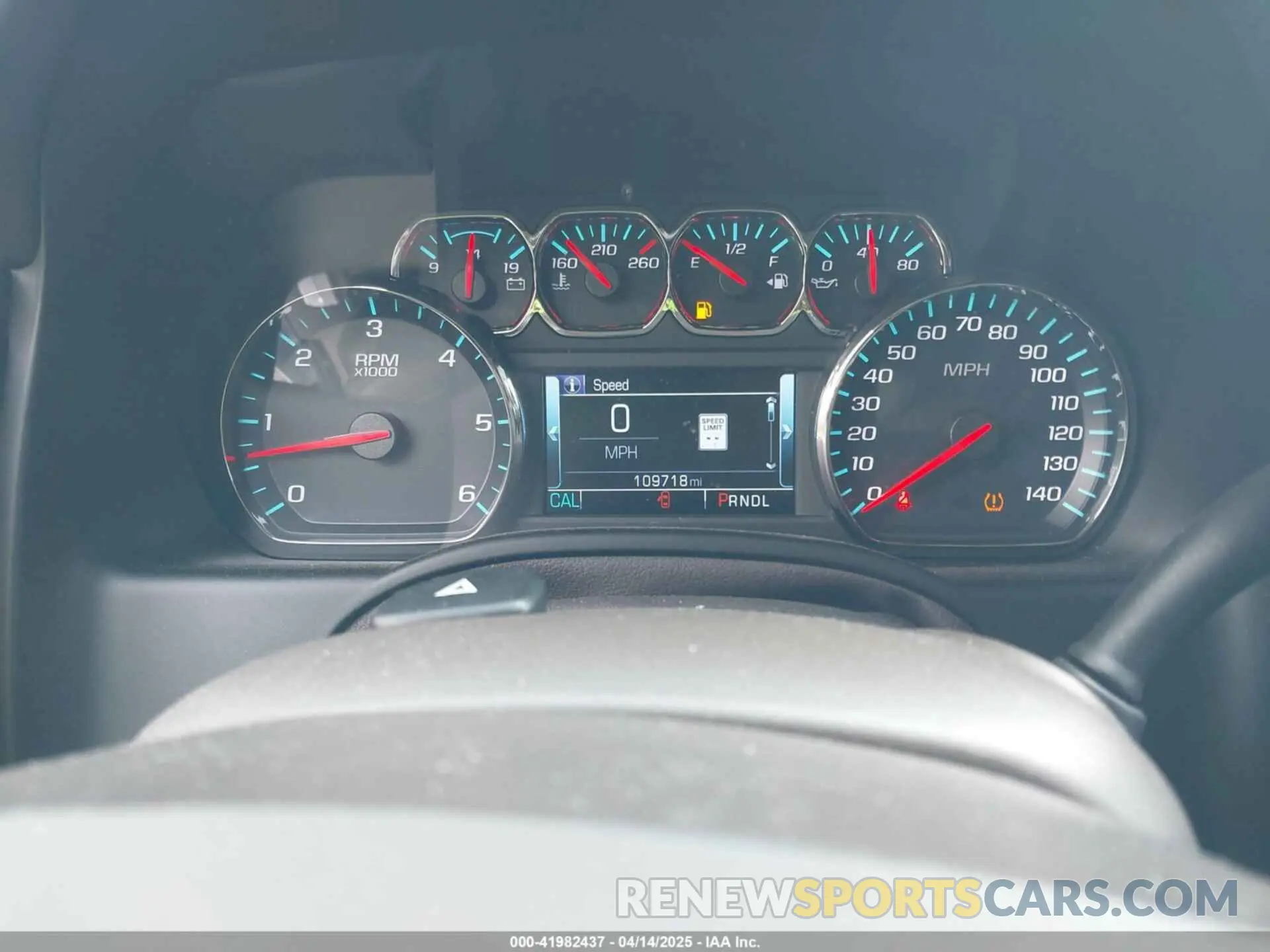 7 fotografías del automóvil dañado 1GNSKCKC8LR136735 CHEVROLET TAHOE 2020
