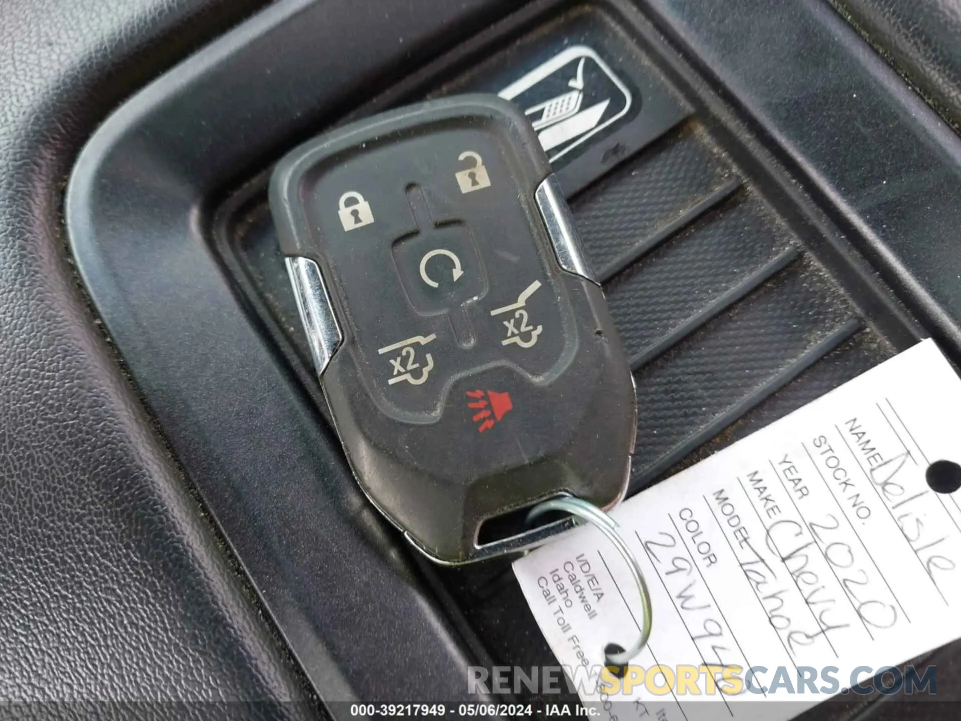 11 fotografías del automóvil dañado 1GNSKCKJ4LR126699 CHEVROLET TAHOE 2020