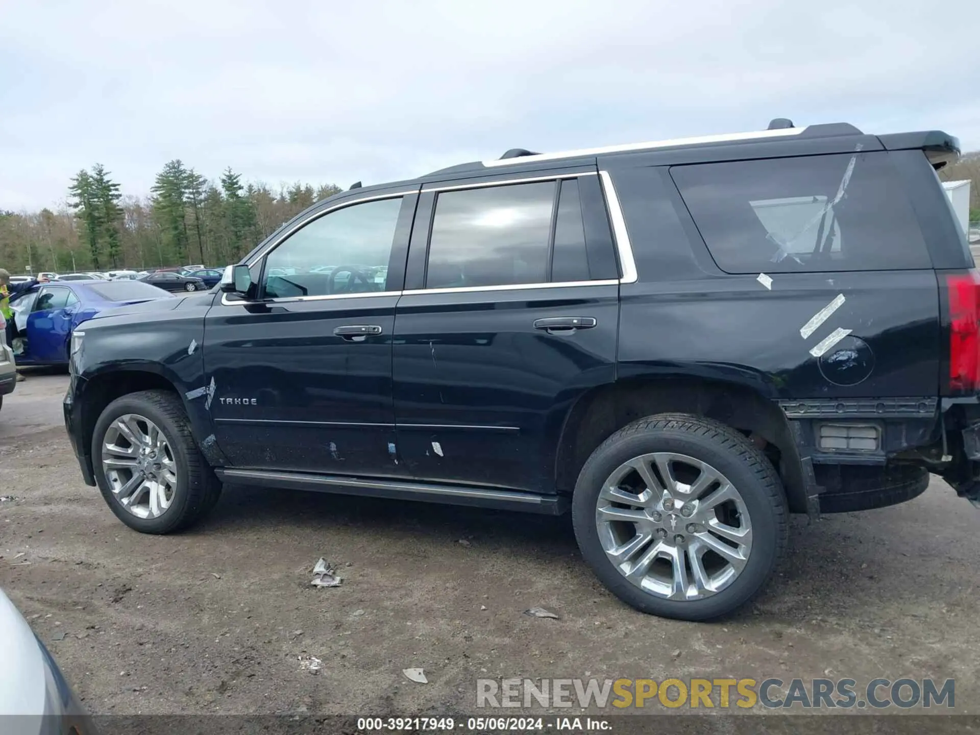 15 fotografías del automóvil dañado 1GNSKCKJ4LR126699 CHEVROLET TAHOE 2020
