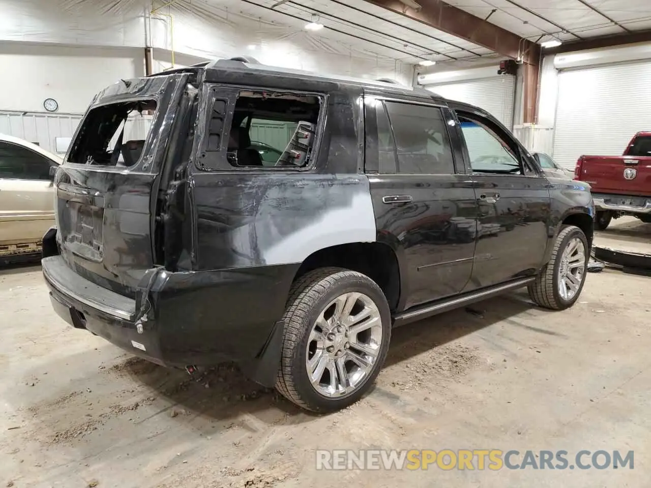 3 fotografías del automóvil dañado 1GNSKCKJ7LR104163 CHEVROLET TAHOE 2020