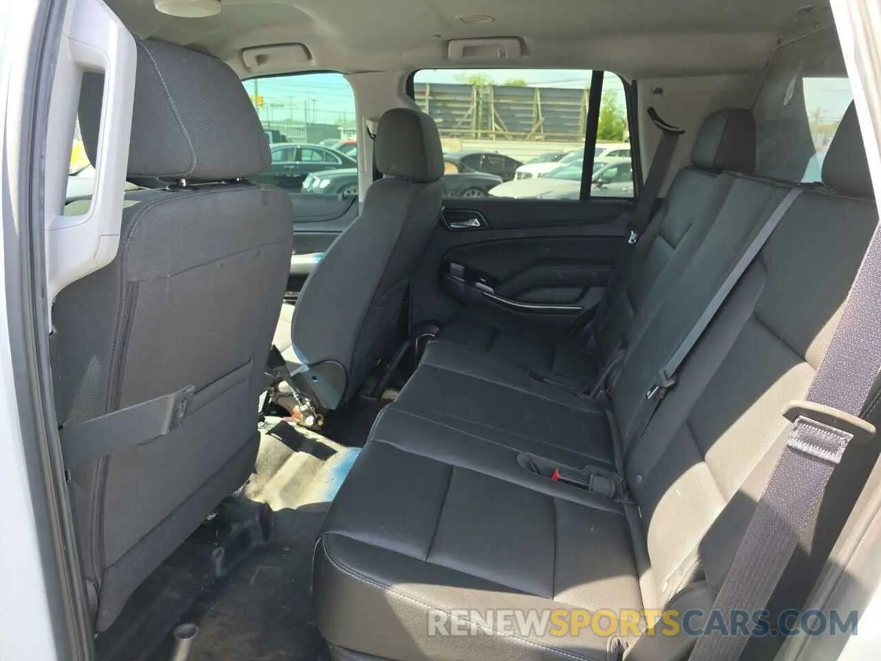 11 fotografías del automóvil dañado 1GNSKDEC1LR229808 CHEVROLET TAHOE 2020