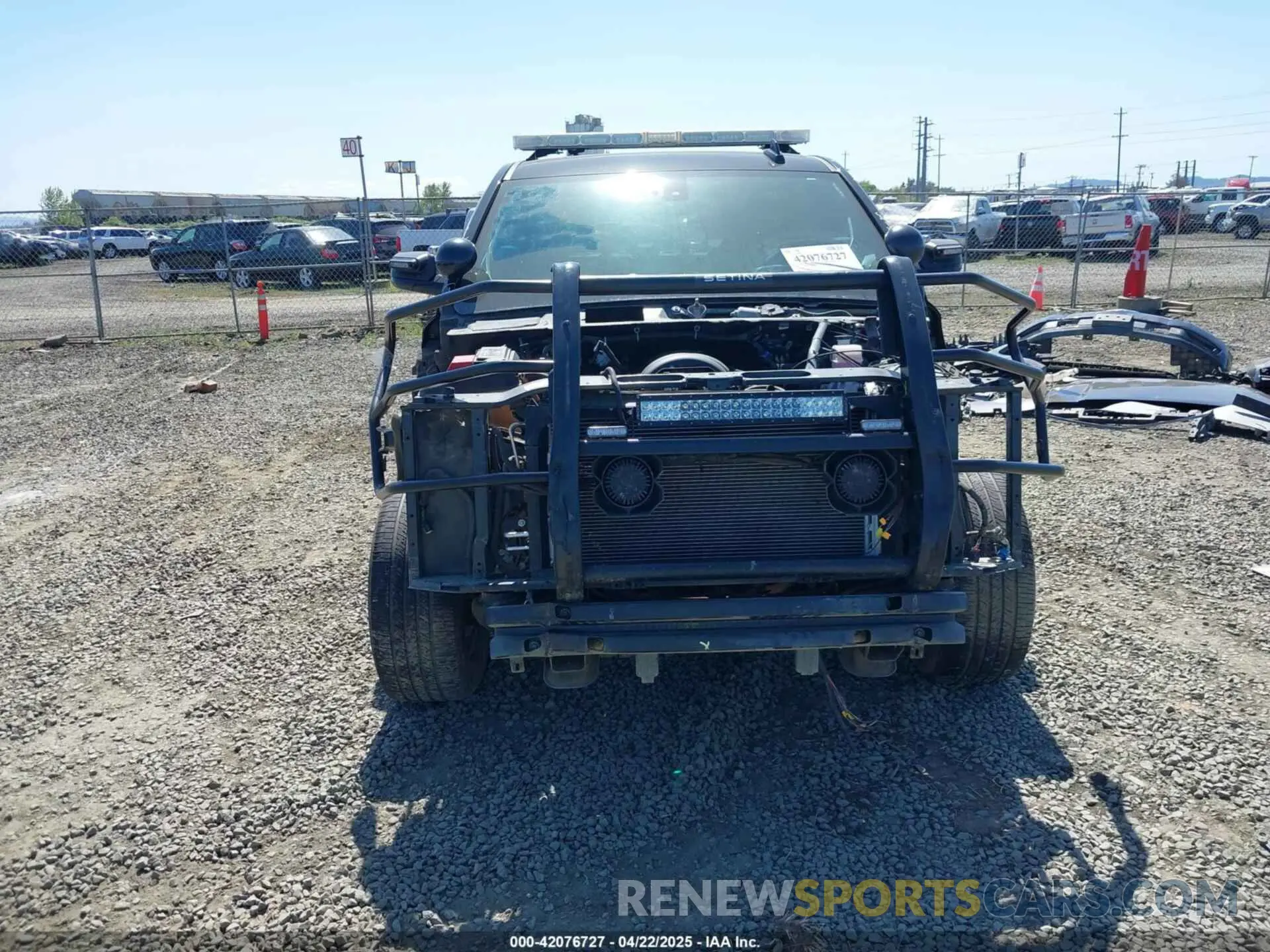 13 fotografías del automóvil dañado 1GNSKDEC3LR155615 CHEVROLET TAHOE 2020