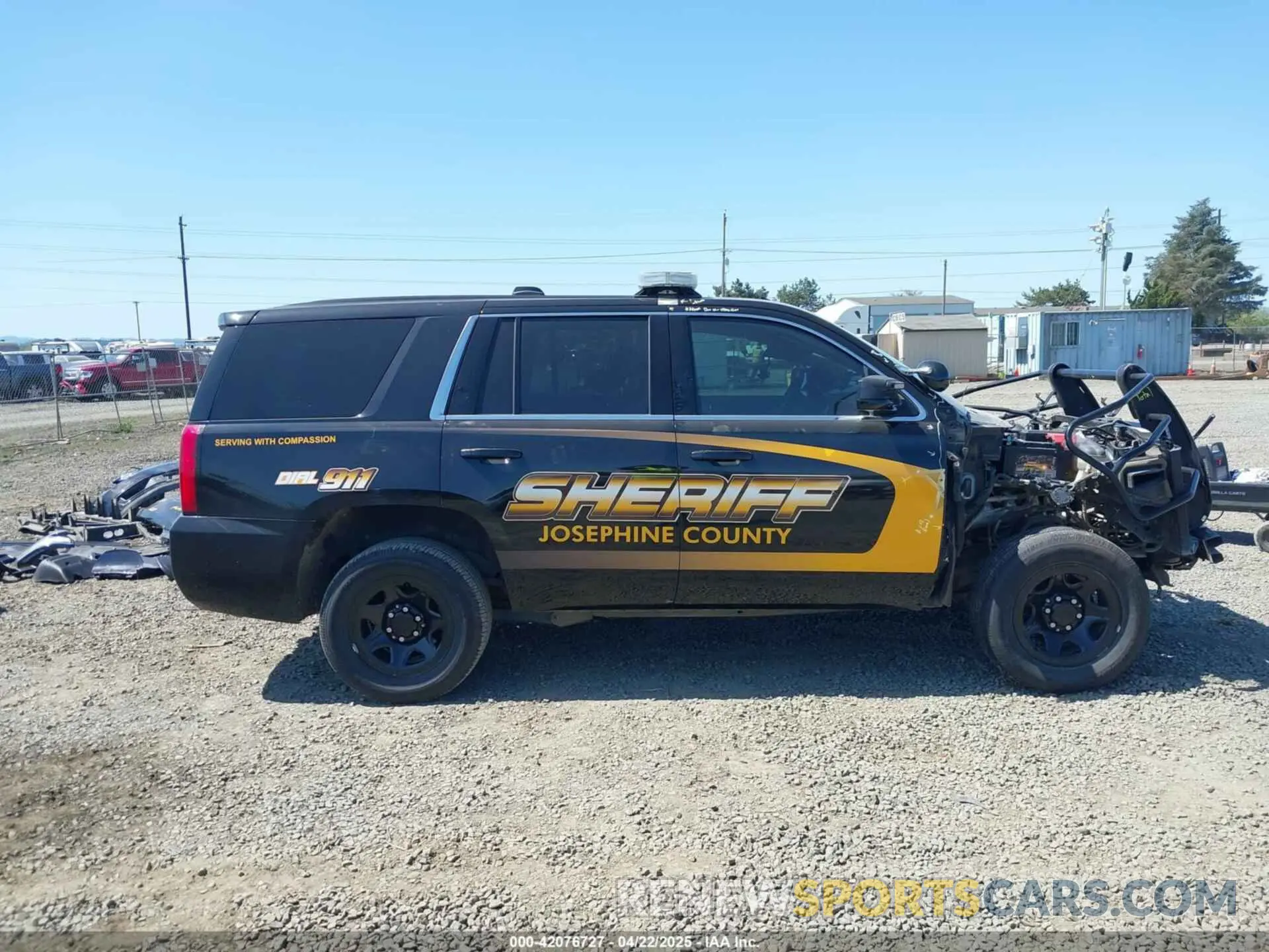14 fotografías del automóvil dañado 1GNSKDEC3LR155615 CHEVROLET TAHOE 2020