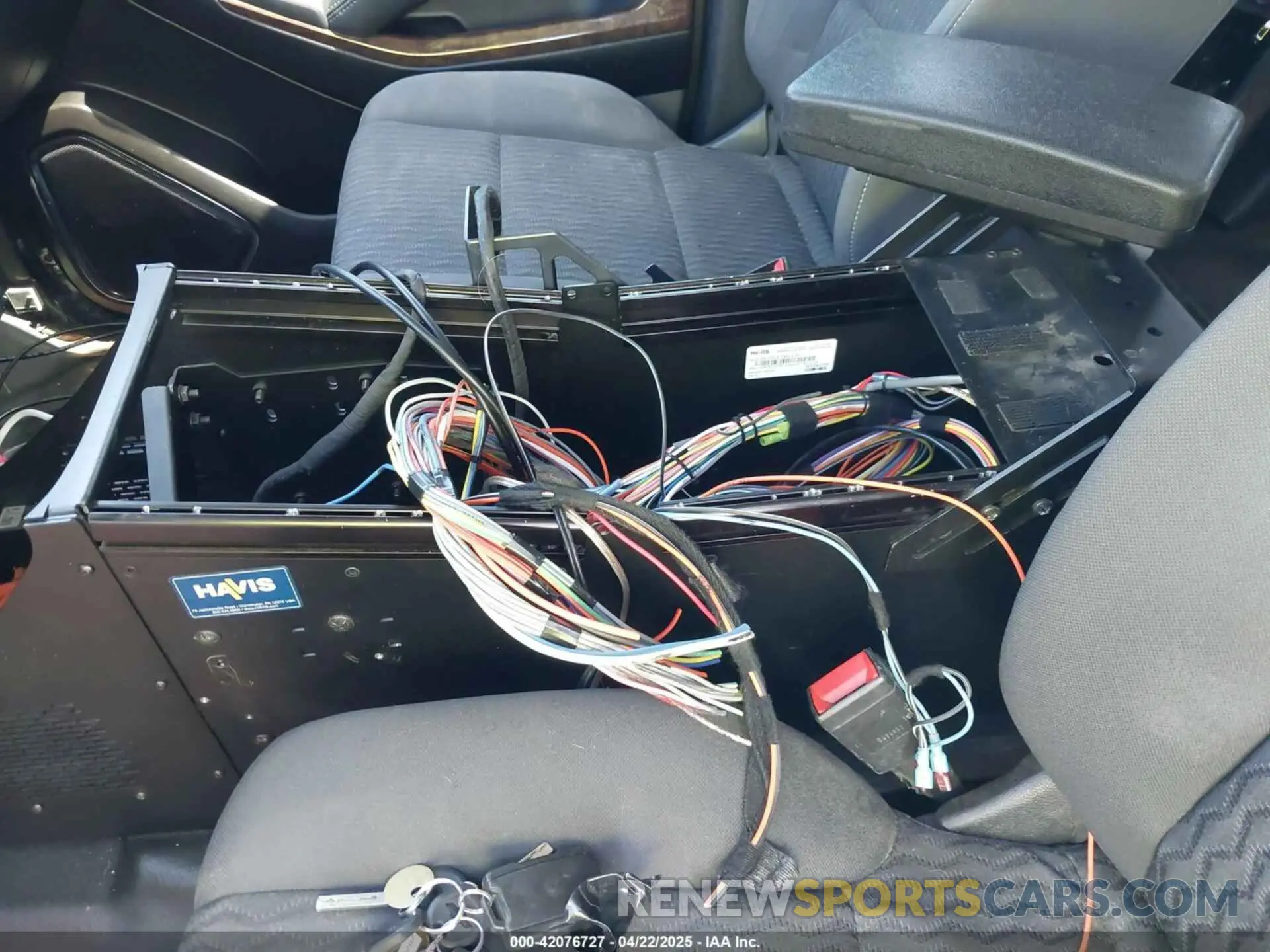21 fotografías del automóvil dañado 1GNSKDEC3LR155615 CHEVROLET TAHOE 2020