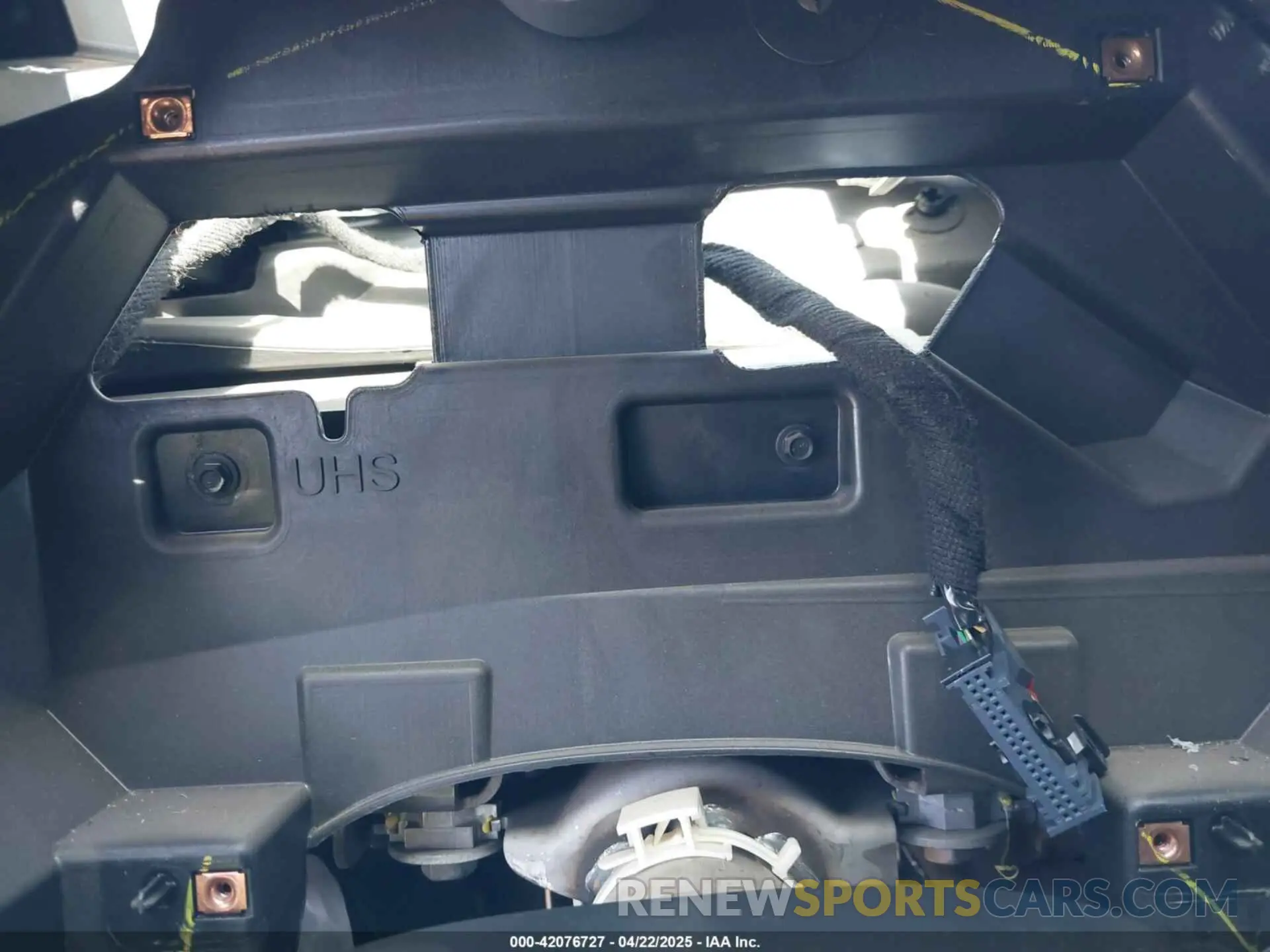 7 fotografías del automóvil dañado 1GNSKDEC3LR155615 CHEVROLET TAHOE 2020