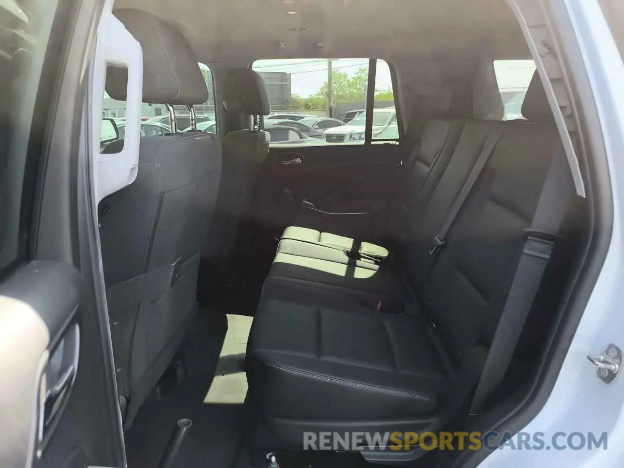 11 fotografías del automóvil dañado 1GNSKDEC3LR188386 CHEVROLET TAHOE 2020