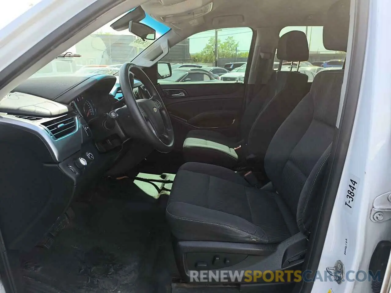 7 fotografías del automóvil dañado 1GNSKDEC3LR188386 CHEVROLET TAHOE 2020