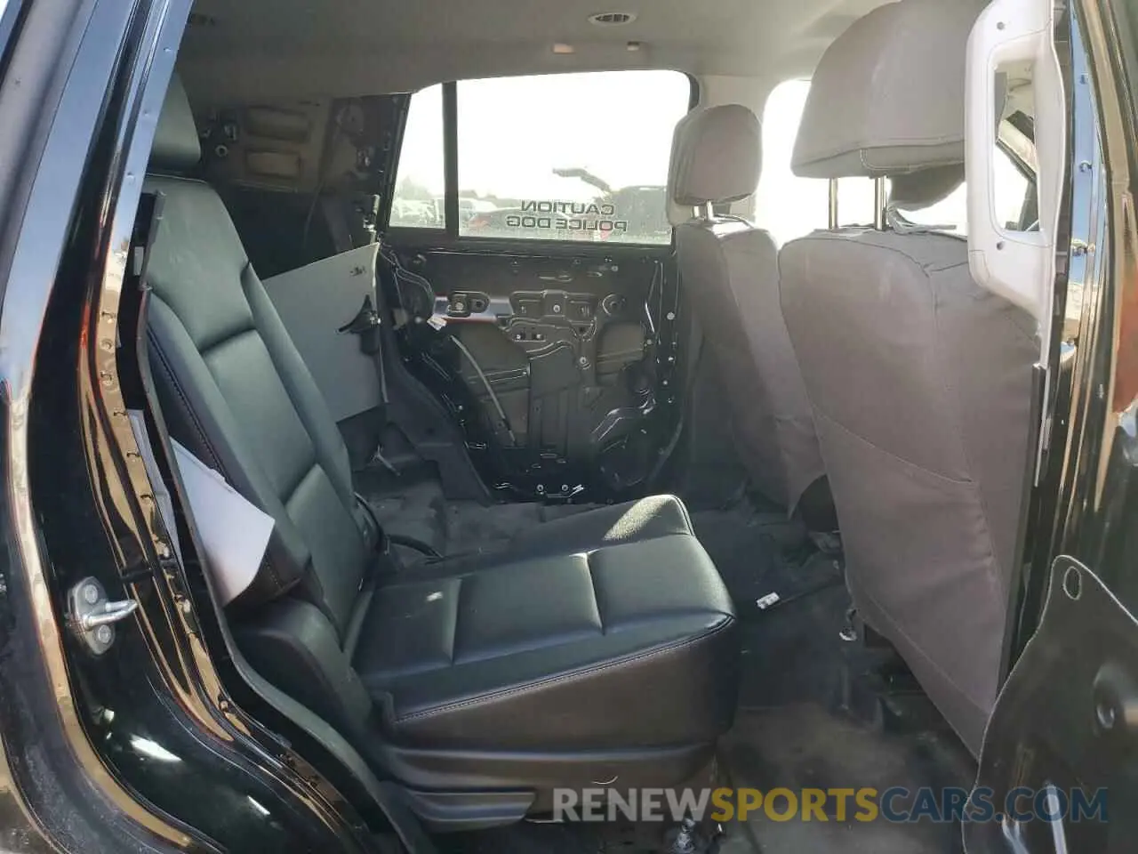11 fotografías del automóvil dañado 1GNSKDEC4LR265881 CHEVROLET TAHOE 2020