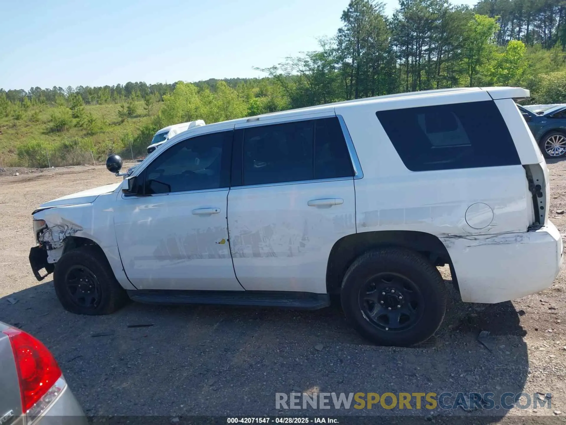 14 fotografías del automóvil dañado 1GNSKDEC7LR124772 CHEVROLET TAHOE 2020