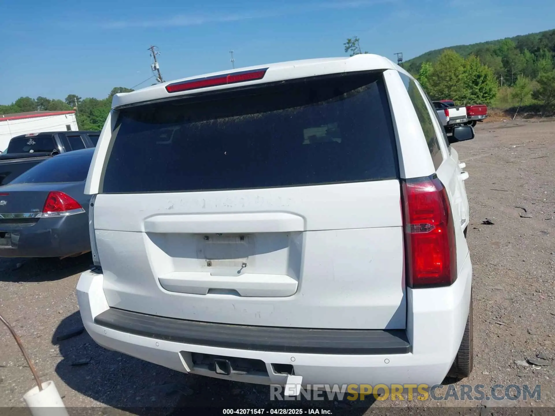 16 fotografías del automóvil dañado 1GNSKDEC7LR124772 CHEVROLET TAHOE 2020