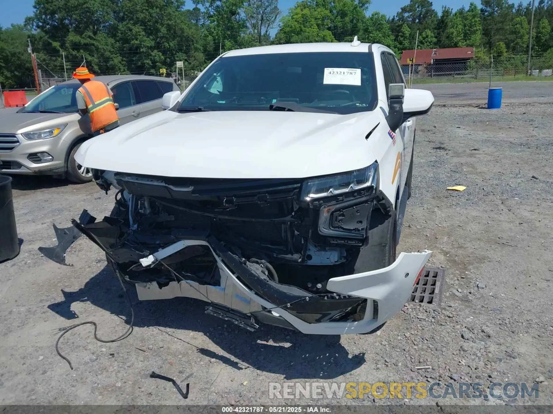 6 fotografías del automóvil dañado 1GNSCLED2MR433647 CHEVROLET TAHOE 2021