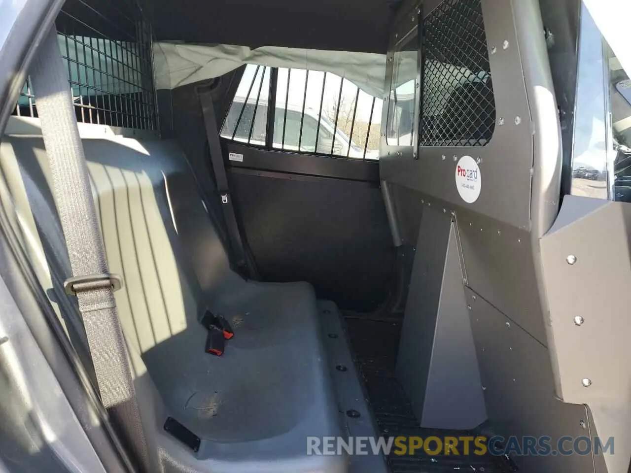 10 fotografías del automóvil dañado 1GNSCLED3MR382076 CHEVROLET TAHOE 2021