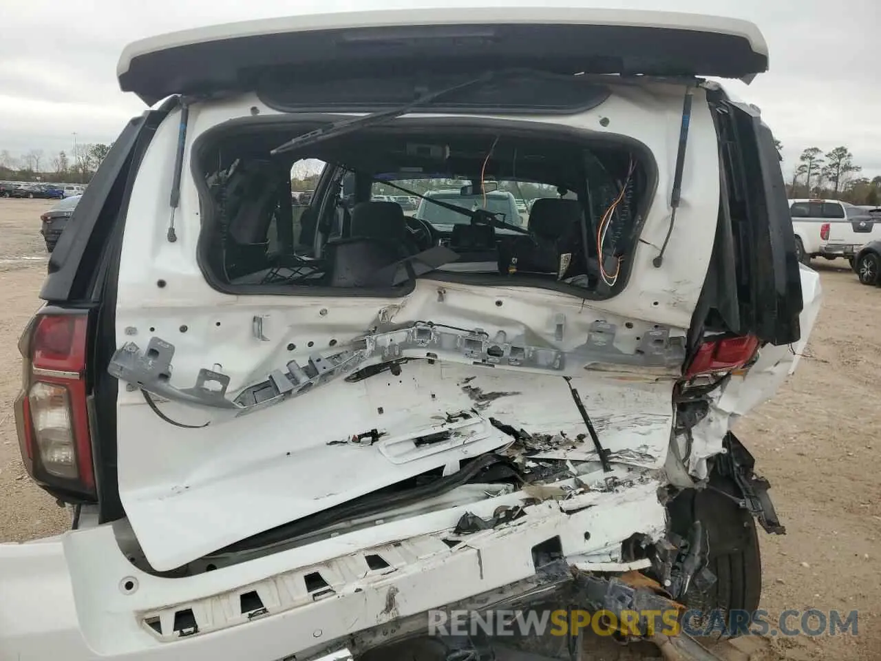 6 fotografías del automóvil dañado 1GNSCLED8MR467155 CHEVROLET TAHOE 2021