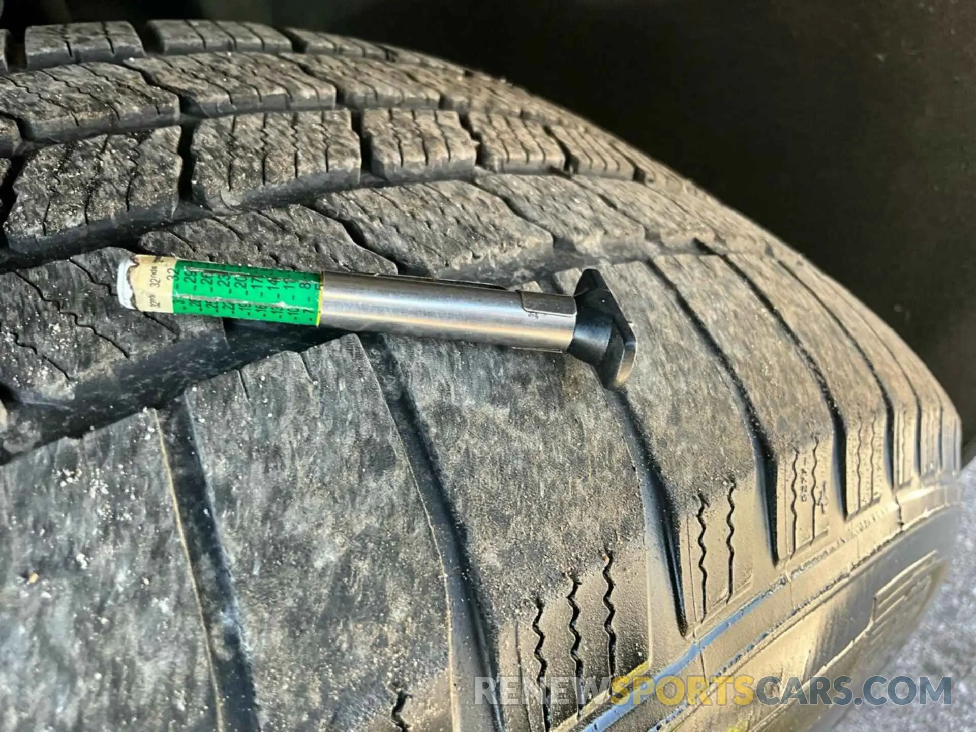 24 fotografías del automóvil dañado 1GNSCMKD2MR248993 CHEVROLET TAHOE 2021