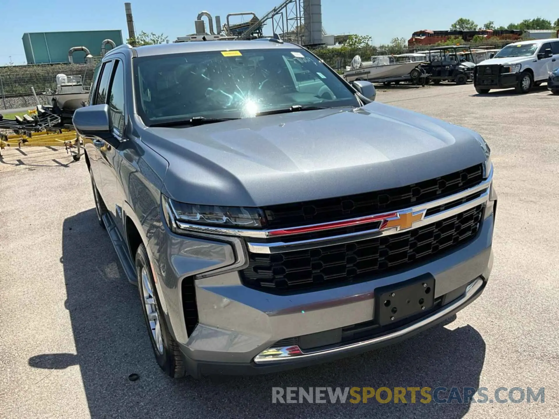 27 fotografías del automóvil dañado 1GNSCMKD2MR248993 CHEVROLET TAHOE 2021