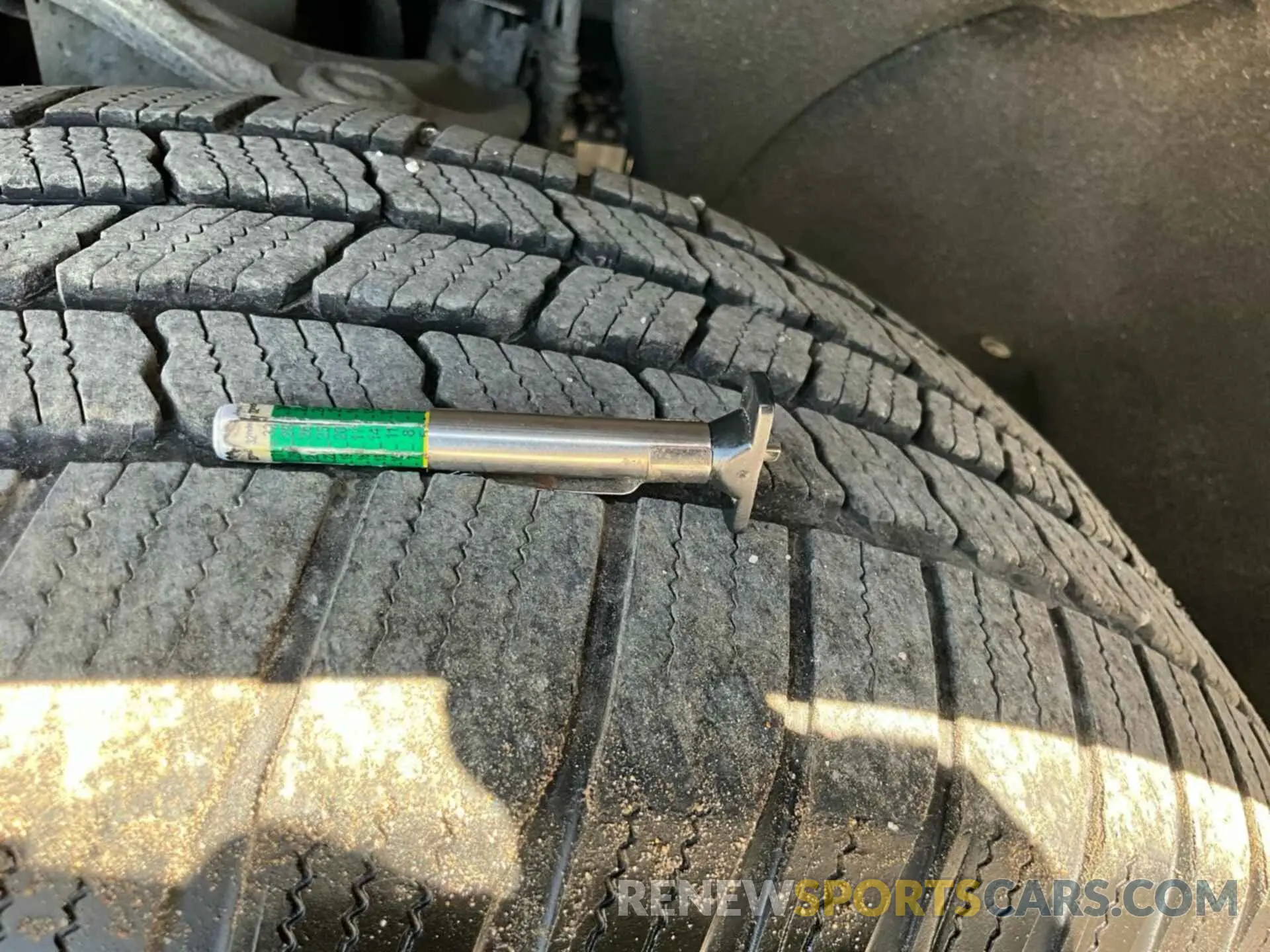3 fotografías del automóvil dañado 1GNSCMKD2MR248993 CHEVROLET TAHOE 2021
