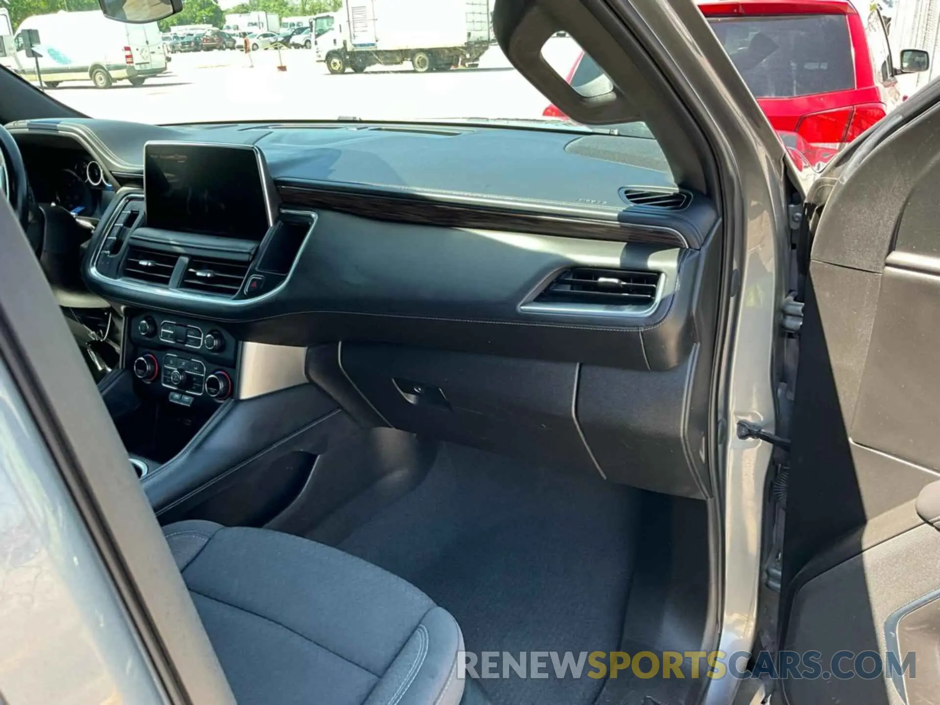 5 fotografías del automóvil dañado 1GNSCMKD2MR248993 CHEVROLET TAHOE 2021