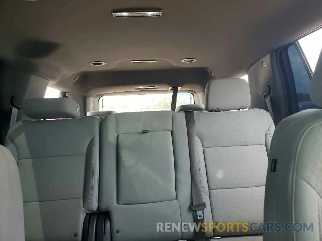 10 fotografías del automóvil dañado 1GNSCMKD5MR381599 CHEVROLET TAHOE 2021