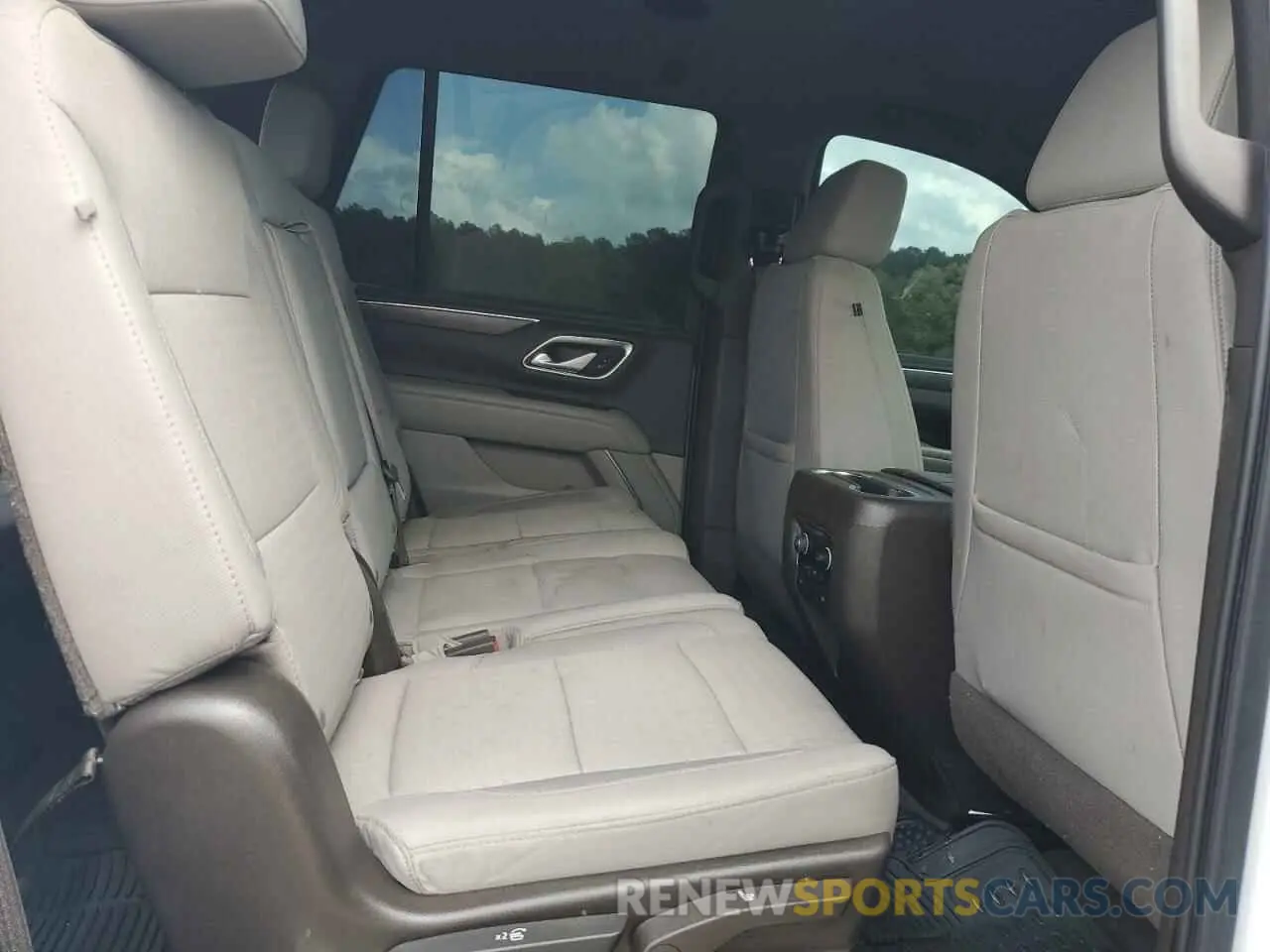 11 fotografías del automóvil dañado 1GNSCMKD5MR381599 CHEVROLET TAHOE 2021