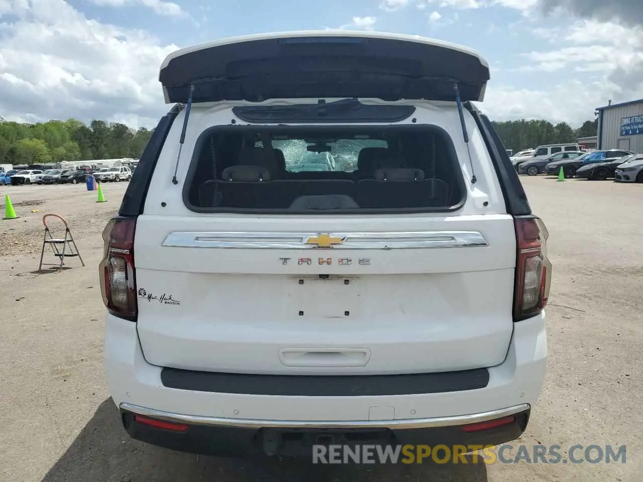 6 fotografías del automóvil dañado 1GNSCMKD5MR381599 CHEVROLET TAHOE 2021
