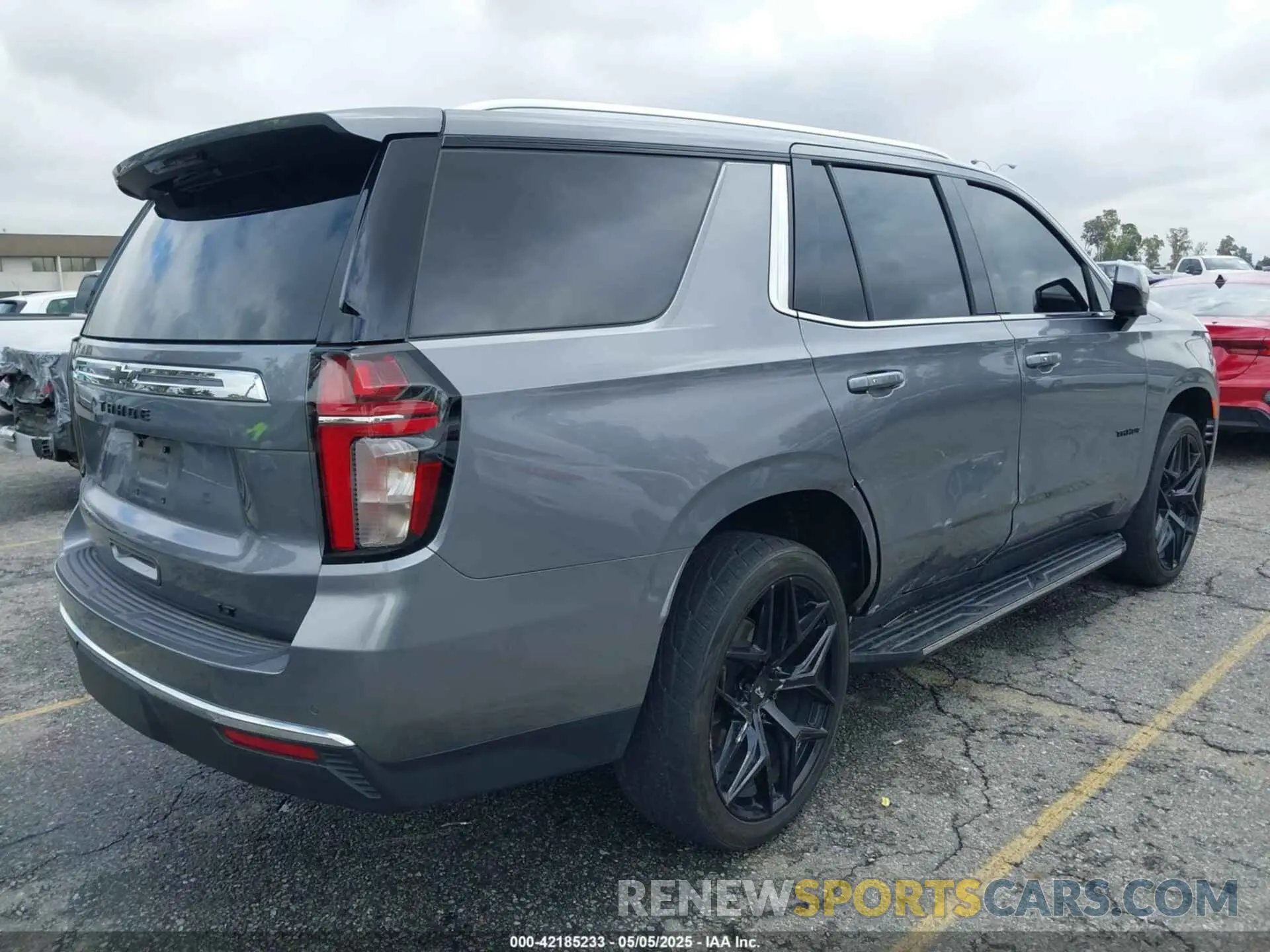 4 fotografías del automóvil dañado 1GNSCNKD4MR488987 CHEVROLET TAHOE 2021