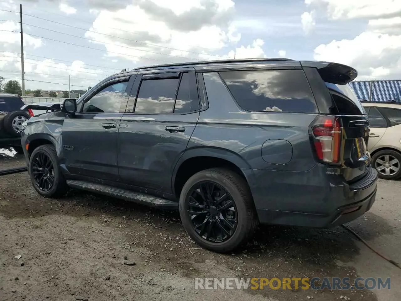 2 fotografías del automóvil dañado 1GNSCNKD5MR110516 CHEVROLET TAHOE 2021