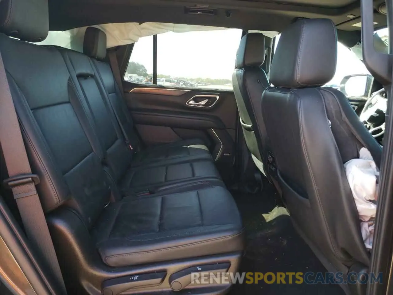 11 fotografías del automóvil dañado 1GNSCNKD5MR238092 CHEVROLET TAHOE 2021