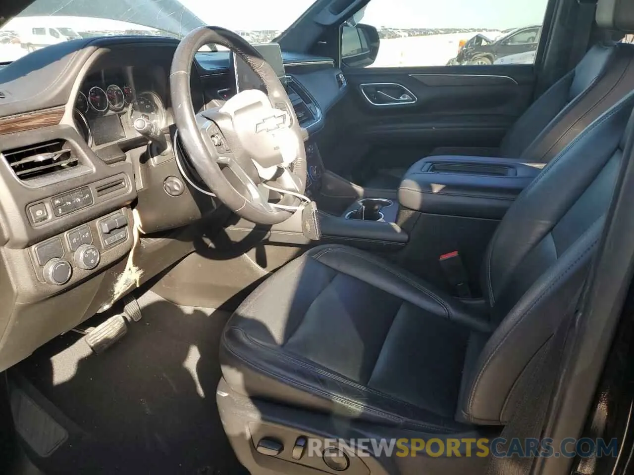 7 fotografías del automóvil dañado 1GNSCNKD7MR136017 CHEVROLET TAHOE 2021