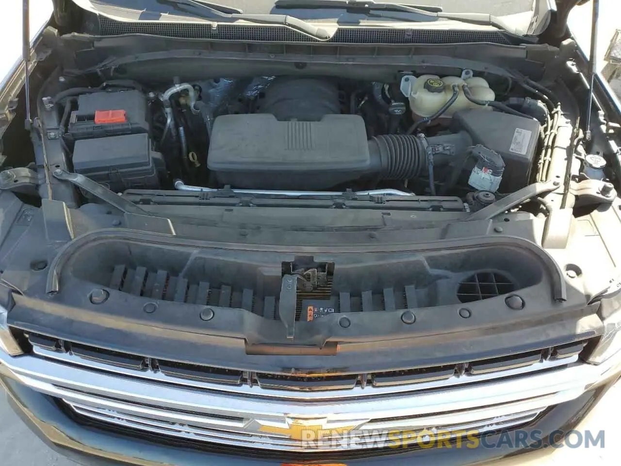 12 fotografías del automóvil dañado 1GNSCNKD8MR120313 CHEVROLET TAHOE 2021
