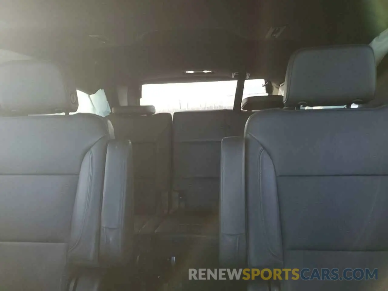 10 fotografías del automóvil dañado 1GNSCNKD8MR377195 CHEVROLET TAHOE 2021