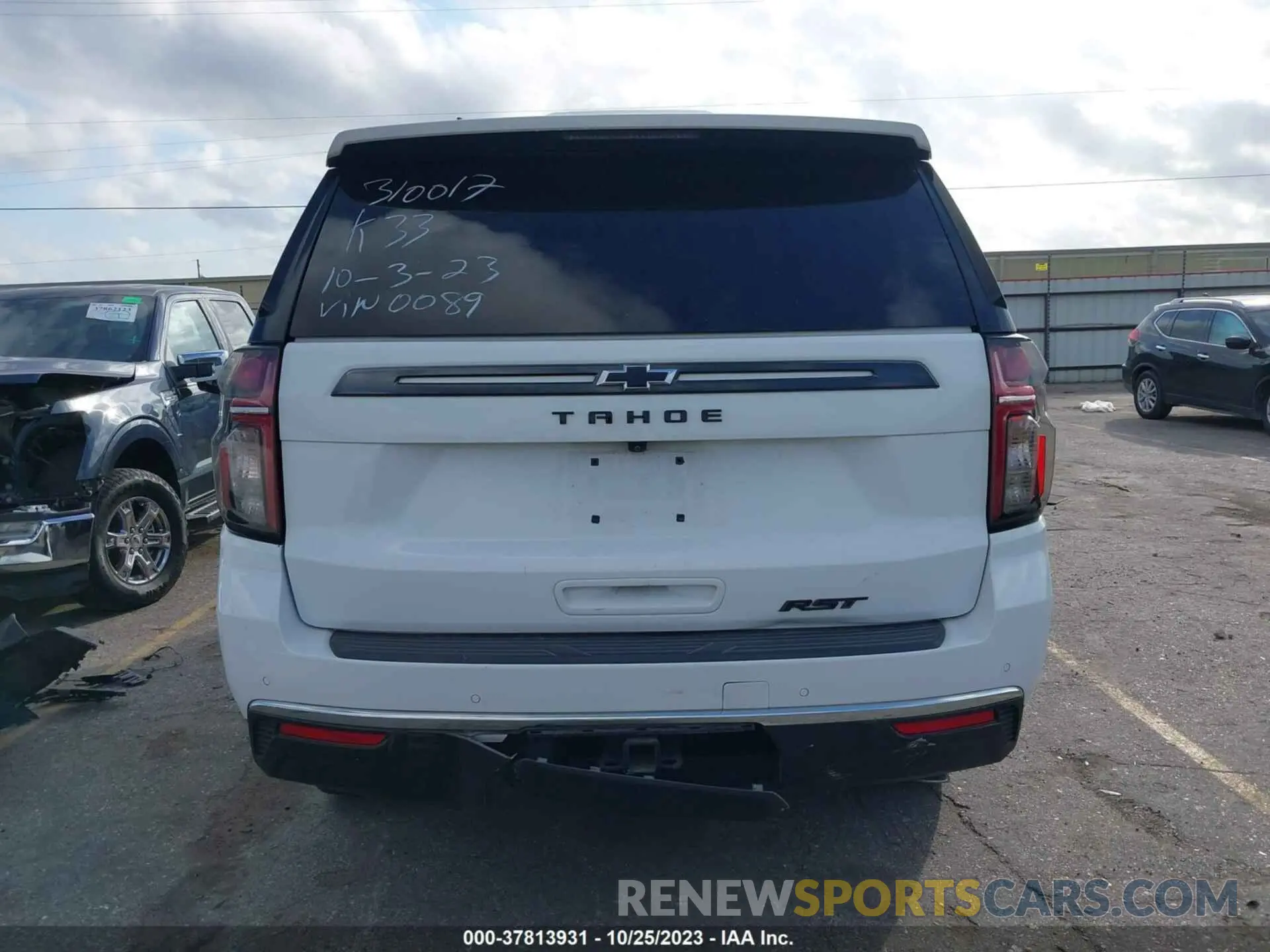 16 fotografías del automóvil dañado 1GNSCRKD9MR390089 CHEVROLET TAHOE 2021