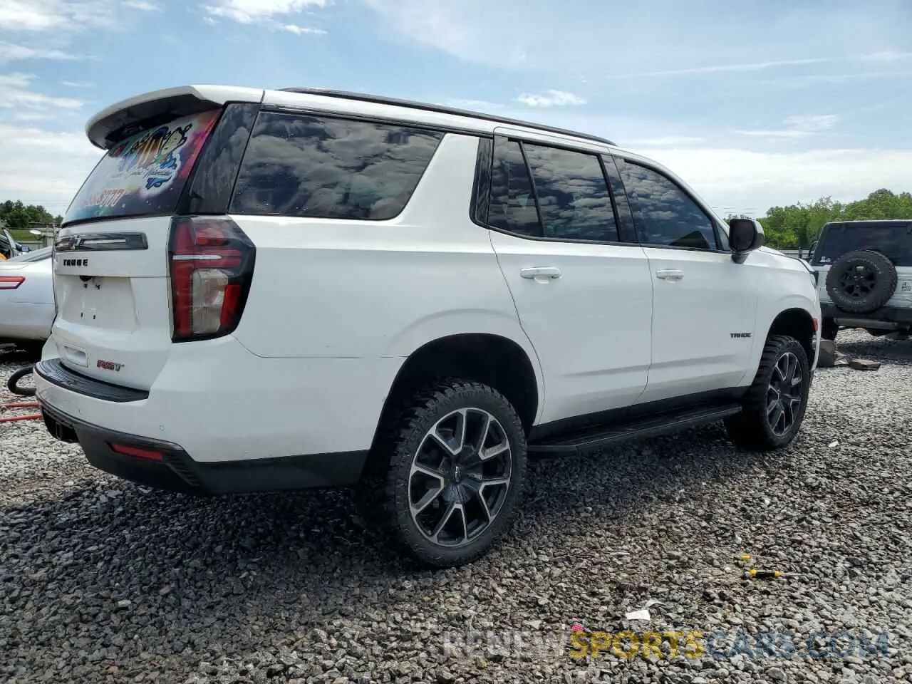 3 fotografías del automóvil dañado 1GNSCRKD9MR395972 CHEVROLET TAHOE 2021