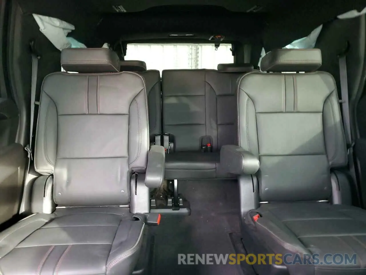 10 fotografías del automóvil dañado 1GNSCRKT5MR327806 CHEVROLET TAHOE 2021
