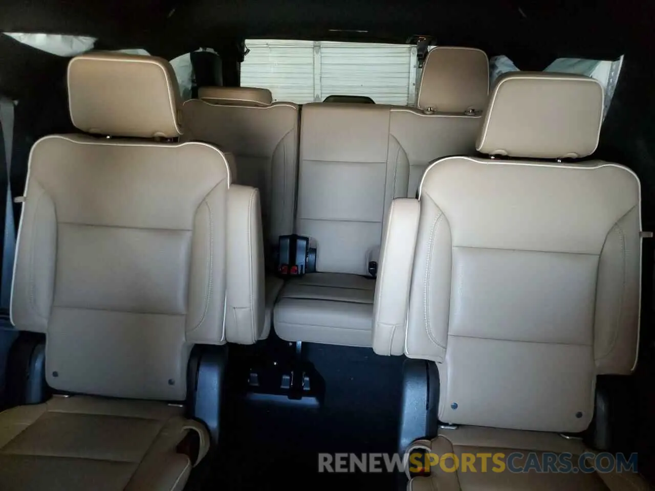 10 fotografías del automóvil dañado 1GNSCSKD1MR151854 CHEVROLET TAHOE 2021