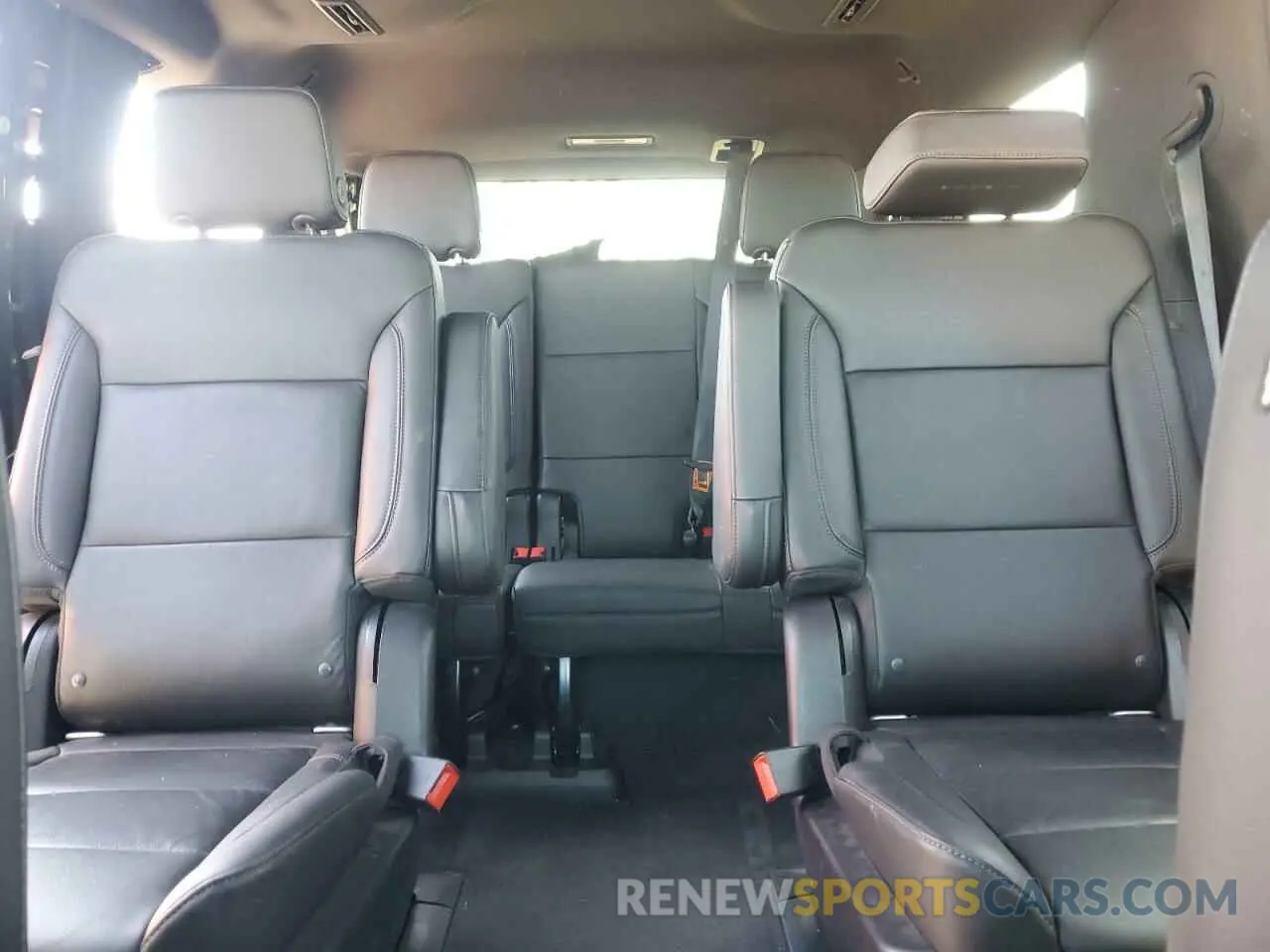10 fotografías del automóvil dañado 1GNSKNKD0MR147671 CHEVROLET TAHOE 2021