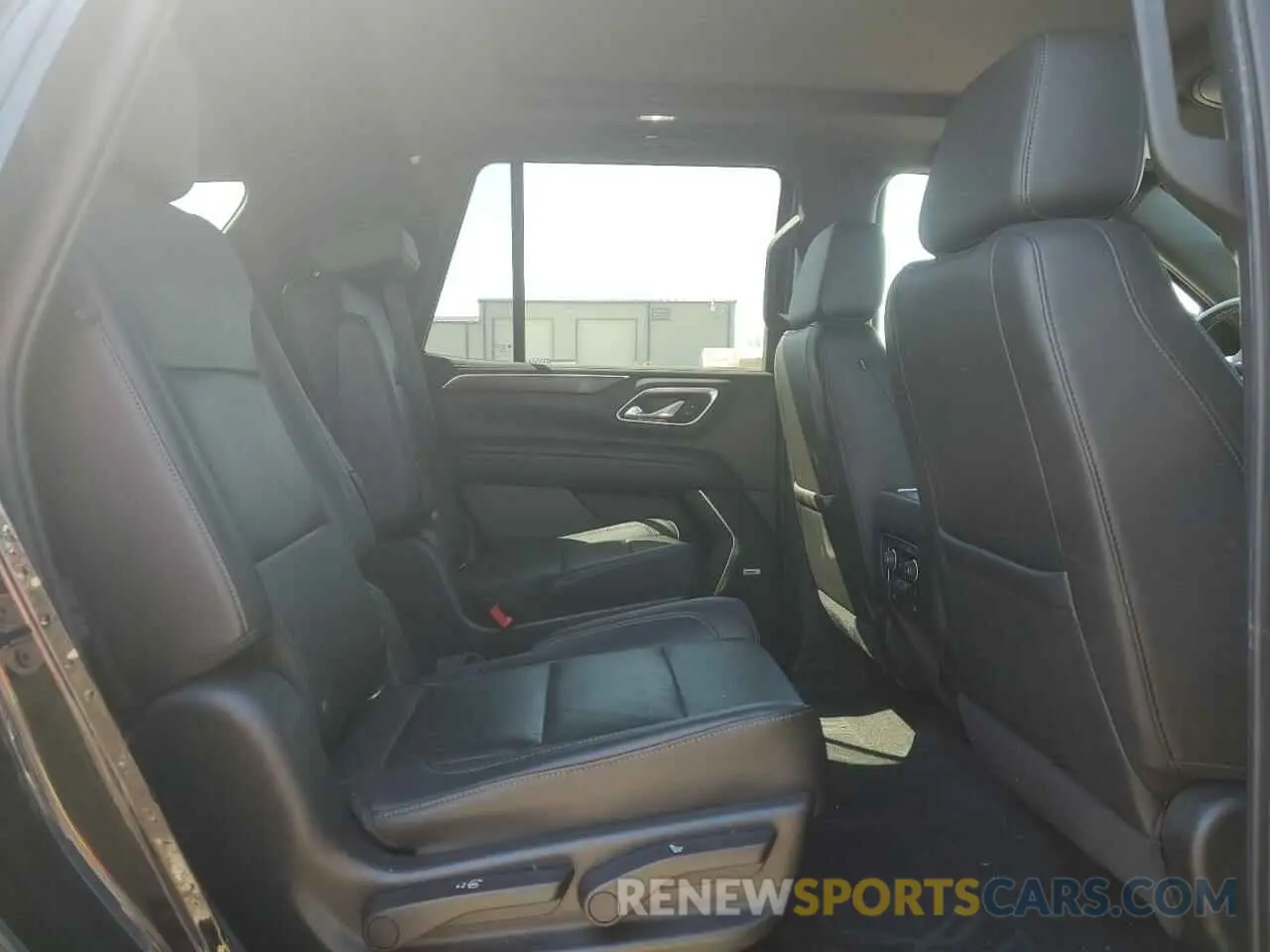11 fotografías del automóvil dañado 1GNSKNKD0MR147671 CHEVROLET TAHOE 2021