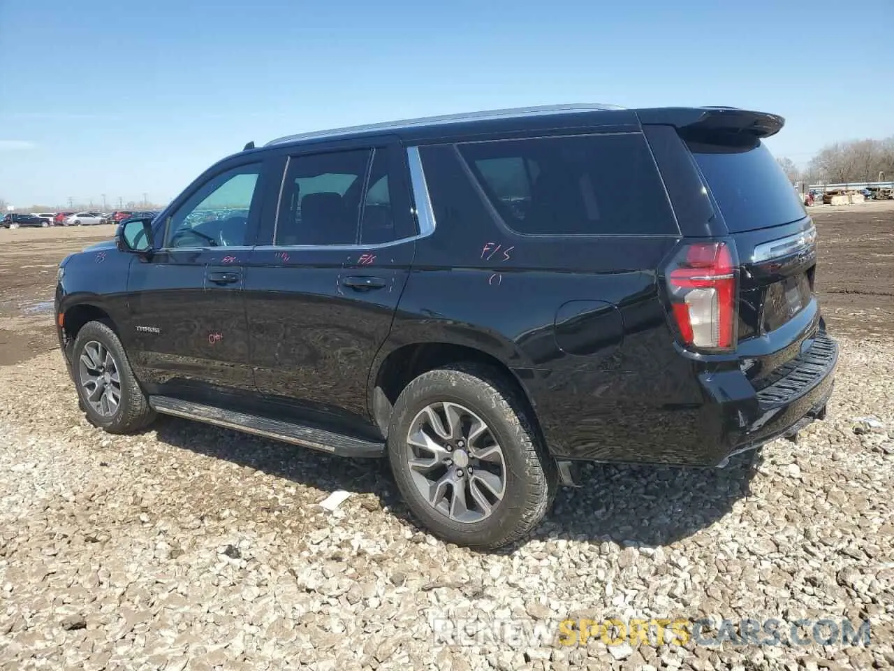 2 fotografías del automóvil dañado 1GNSKNKD0MR147671 CHEVROLET TAHOE 2021