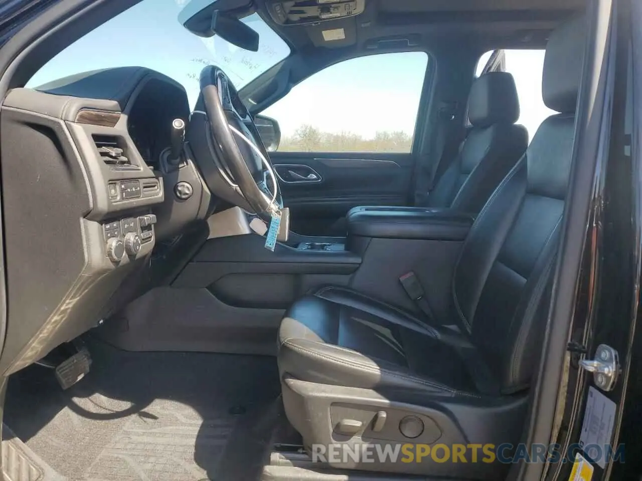 7 fotografías del automóvil dañado 1GNSKNKD0MR147671 CHEVROLET TAHOE 2021