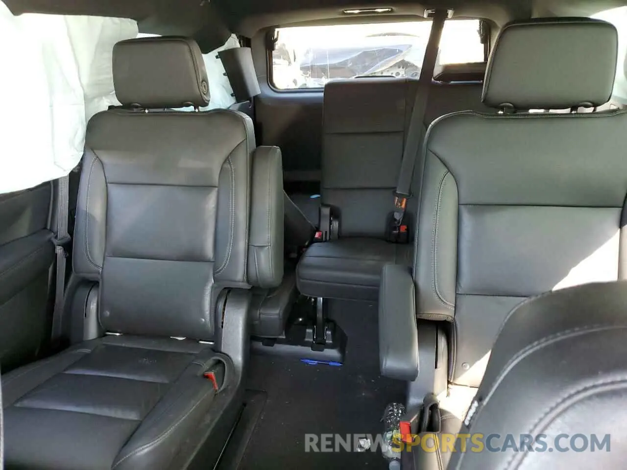 10 fotografías del automóvil dañado 1GNSKNKD3MR146174 CHEVROLET TAHOE 2021
