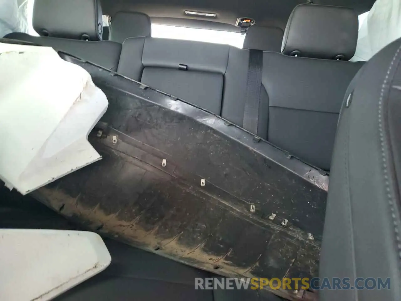 10 fotografías del automóvil dañado 1GNSKNKD8MR231429 CHEVROLET TAHOE 2021