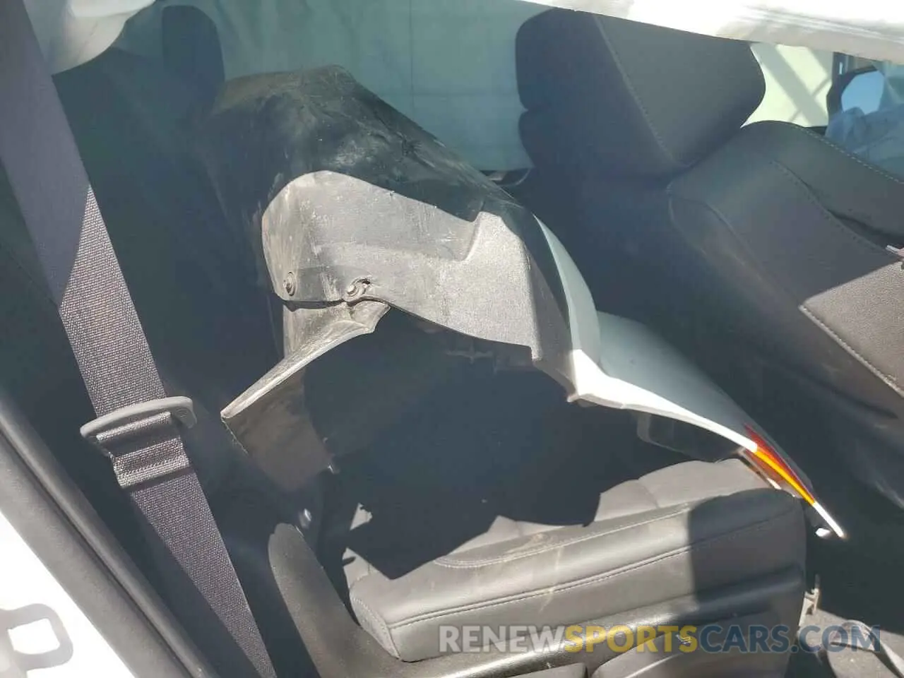 12 fotografías del automóvil dañado 1GNSKNKD8MR231429 CHEVROLET TAHOE 2021