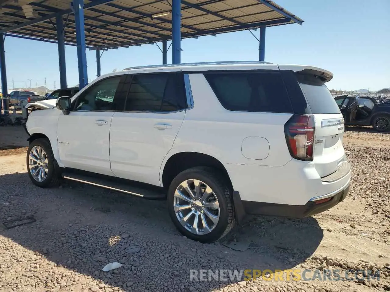 2 fotografías del automóvil dañado 1GNSKNKD8MR231429 CHEVROLET TAHOE 2021