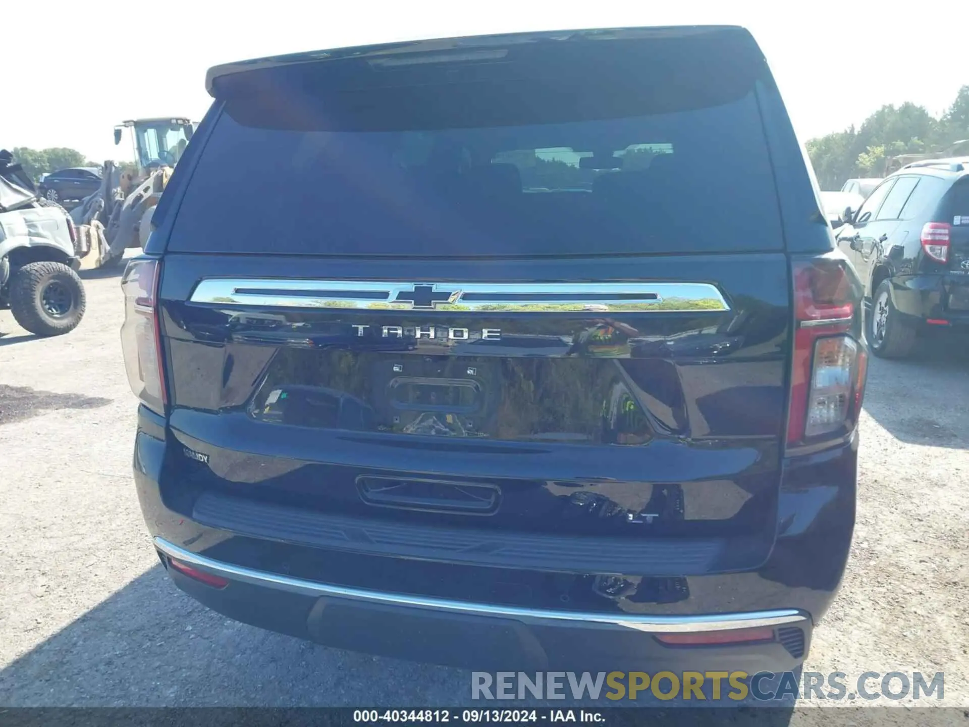 17 fotografías del automóvil dañado 1GNSKNKD8MR485559 CHEVROLET TAHOE 2021