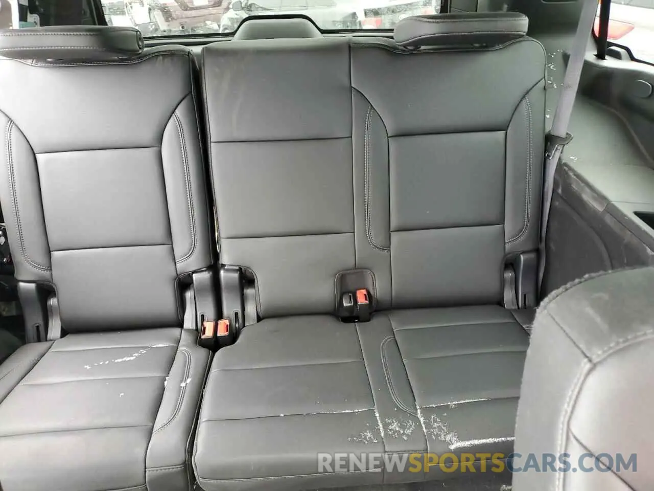 10 fotografías del automóvil dañado 1GNSKNKT5MR415556 CHEVROLET TAHOE 2021